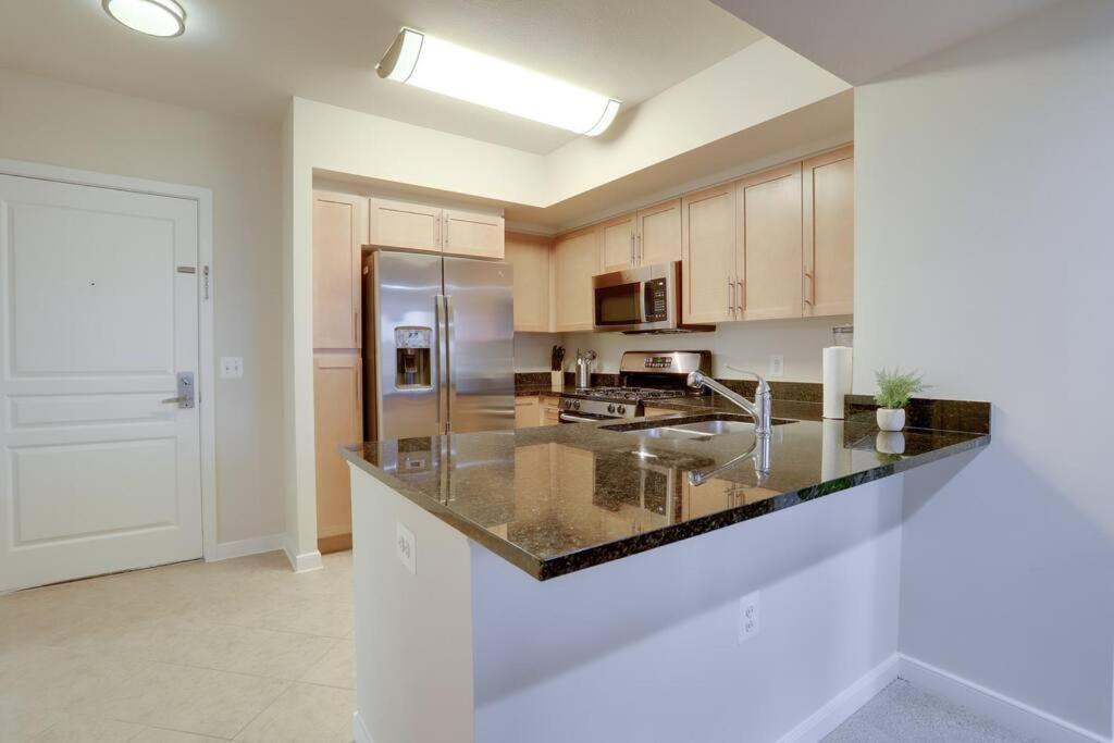 Bright And Cozy Apartment Near Pentagon City Arlington Exterior photo